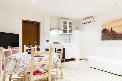 Fantastic 1-bedroom apartment, part of a hostel located in Pescarola