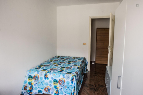 Nice double bedroom well connected to Politecnico di Torino  - Gallery -  2