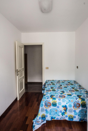 Cosy double bedroom well connected to Politecnico di Torino  - Gallery -  2