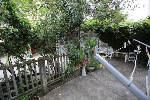 Nice double bedroom near the Paradiso metro