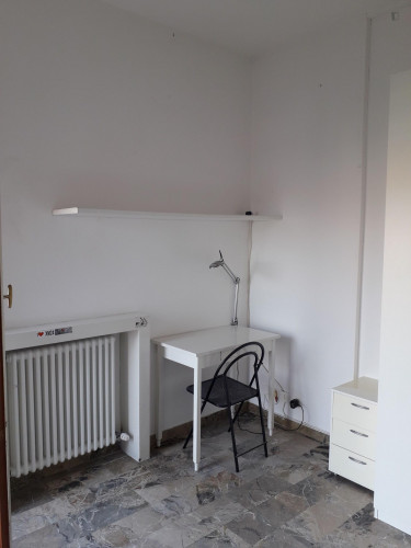  Spacious Single Bedroom Close To Bologna City Centre  -  Spacious single bedroom close to Bologna city centre  - Gallery -  2