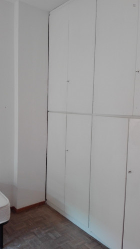 Bed in a twin bedroom close to Porta Lame