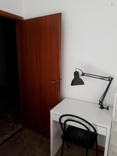 Bed in a twin bedroom close to Porta Lame