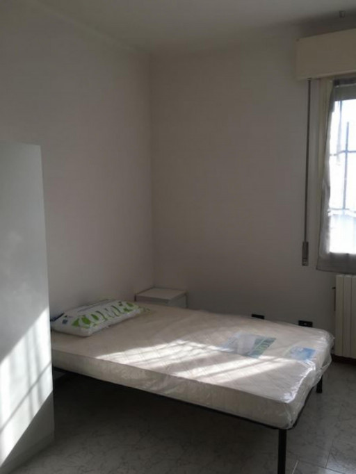Nice single bedroom close to Bologna Centrale station