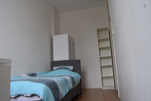 Cosy single bedroom in Rotterdam