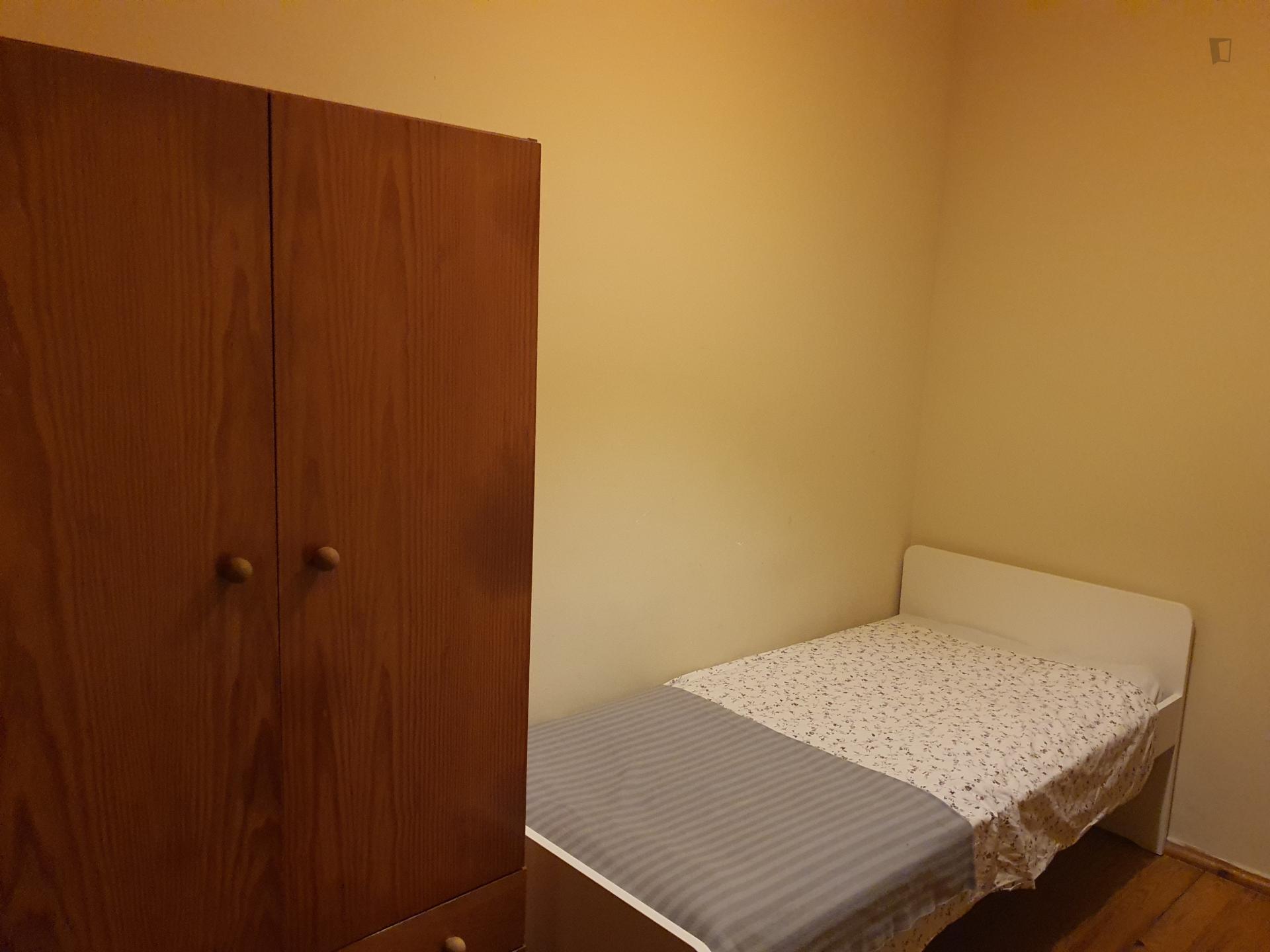 Single bedroom