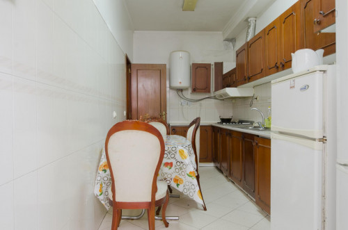 Single bedroom in 8-bedroom apartment - Gallery - 8