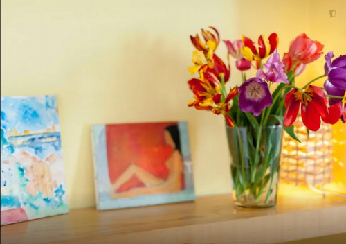 Cool 2-bedroom flat close to Santa Apolónia metro station