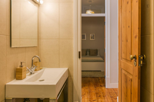 Welcoming Single Bedroom in Picoas - Gallery - 5
