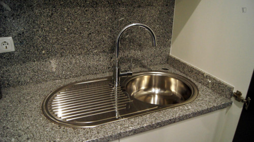 Modern studio in Cedofeita  - Gallery -  5