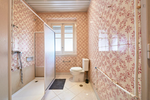 Nice bedroom in Marquês de Pombal - Gallery - 11