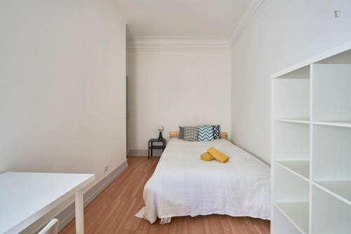 Nice bedroom in Marquês de Pombal - Gallery - 30