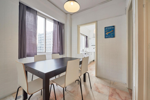Really nice double bedroom located in Marquês de Pombal - Gallery - 24