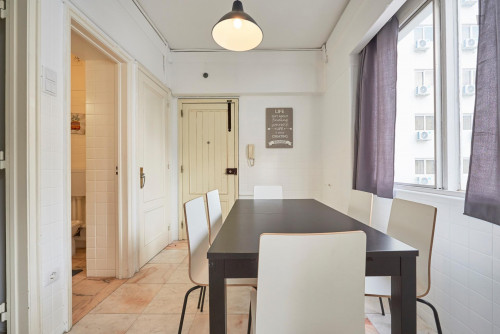 Really nice double bedroom located in Marquês de Pombal - Gallery - 31