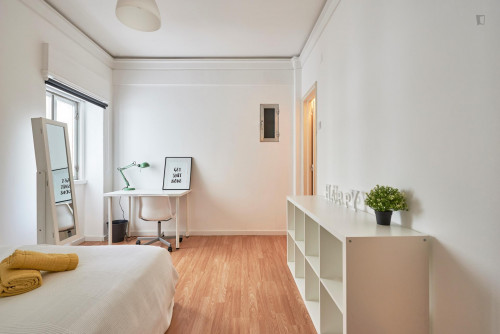  Really Nice Double Bedroom Located In Marquês De Pombal  -  Really nice double bedroom located in Marquês de Pombal  - Gallery -  1