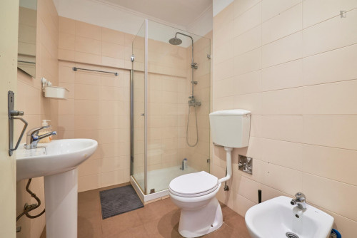 Marvellous double bedroom in Saldanha - Gallery - 10