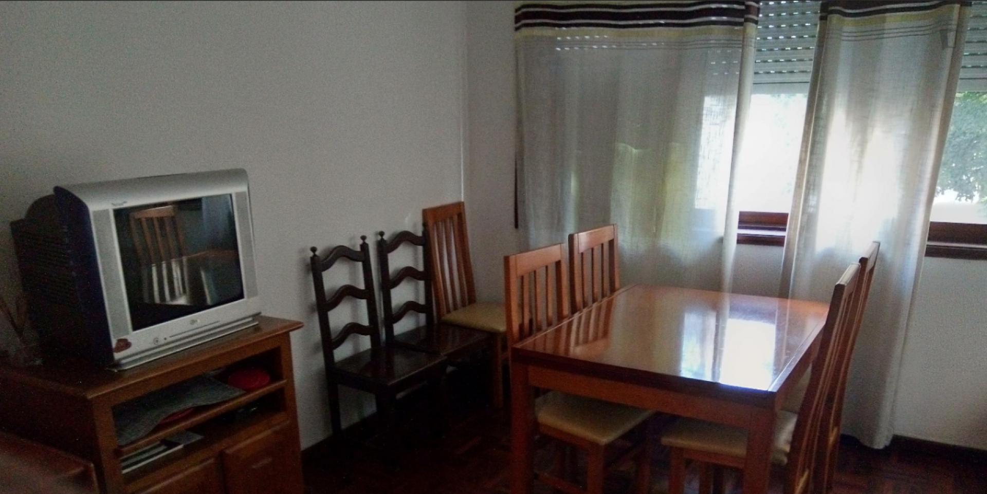 Very nice double bedroom close to Faculdade de Letras