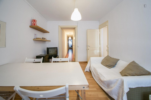 Modern single room close to Marquês de Pombal metro station  - Gallery -  5