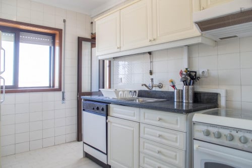 Delightful double bedroom close to Universidade Lusíada Porto - Gallery - 8