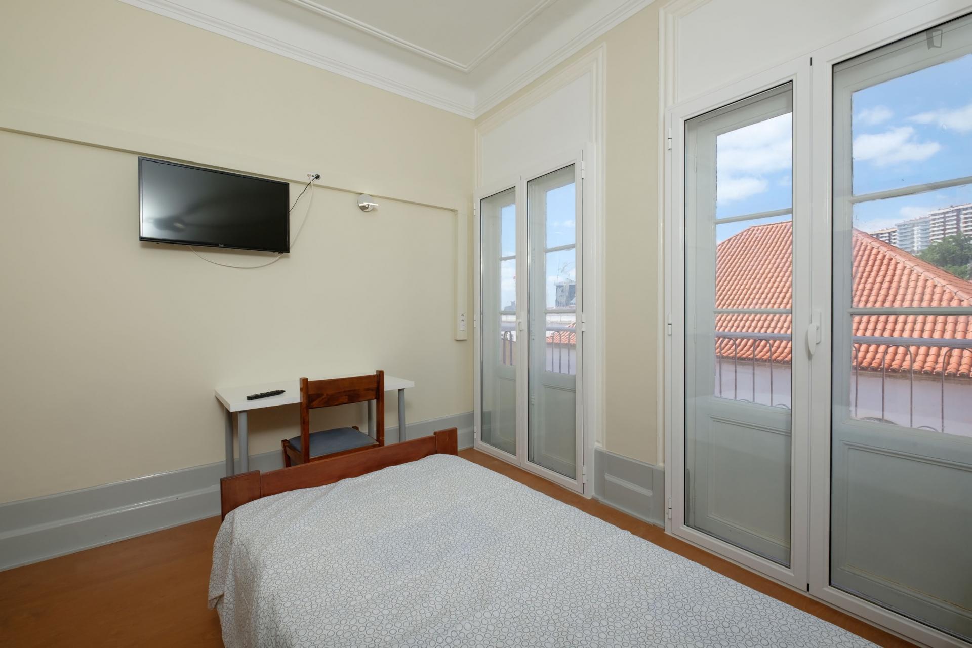 STUDIO U - Bright studio close to Universidade de Coimbra