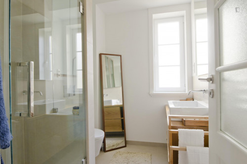 Very cool single bedroom next to Instituto Superior Técnico - Gallery - 12