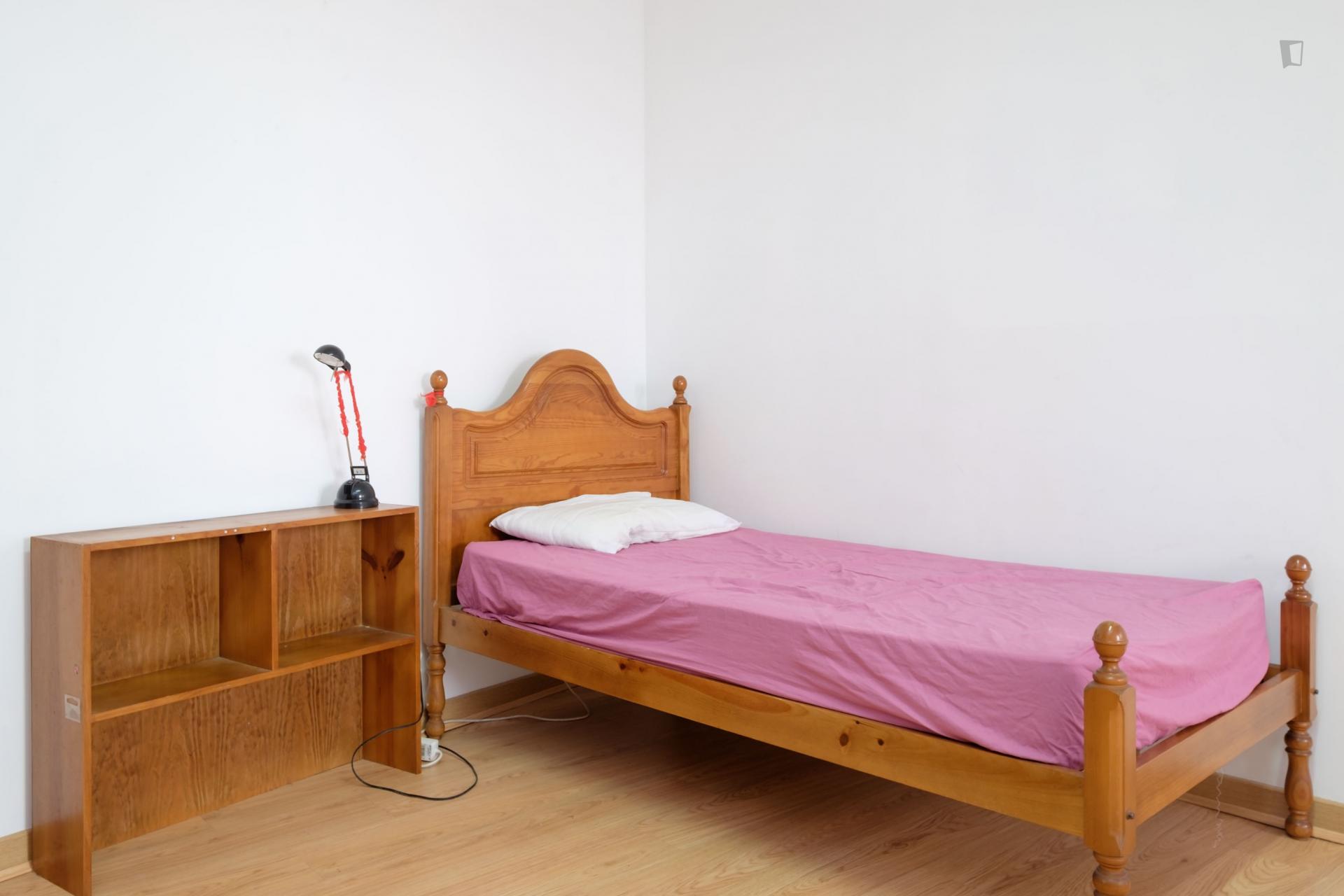Snug Single Bedroom close to Universidade de Coimbra