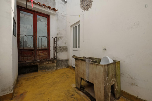 Modest single bedroom next to Universidade de Coimbra - Gallery - 7