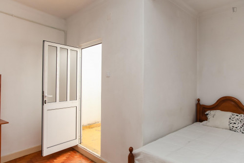 Modest single bedroom next to Universidade de Coimbra - Gallery - 17