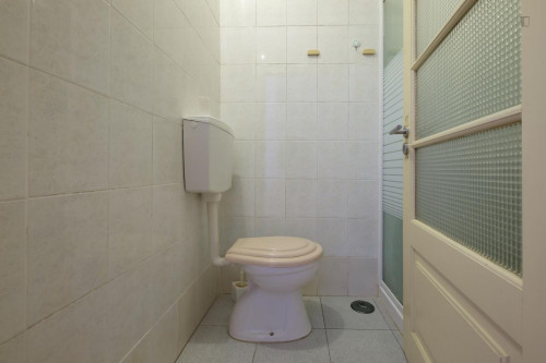 Modest single bedroom next to Universidade de Coimbra - Gallery - 12