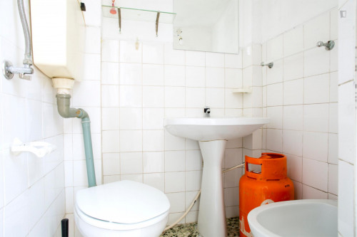 Cute single bedroom close to Jardim Arco do Cego - Gallery - 8