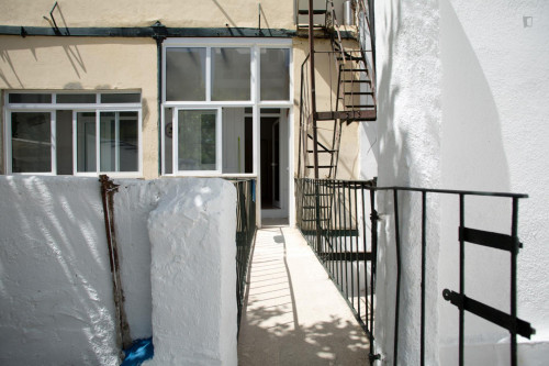 Cute single bedroom close to Jardim Arco do Cego - Gallery - 9