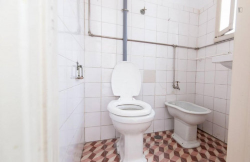 Homely single bedroom in a student flat, in Saldanha - Gallery - 4