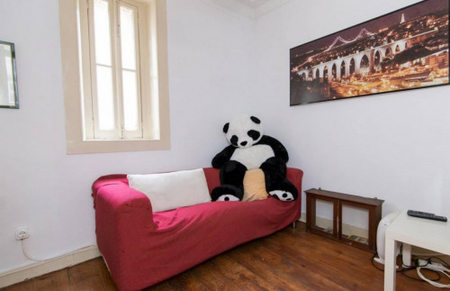 Homely single bedroom in a student flat, in Saldanha - Gallery - 13