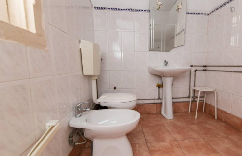 Homely single bedroom in a student flat, in Saldanha - Gallery - 6