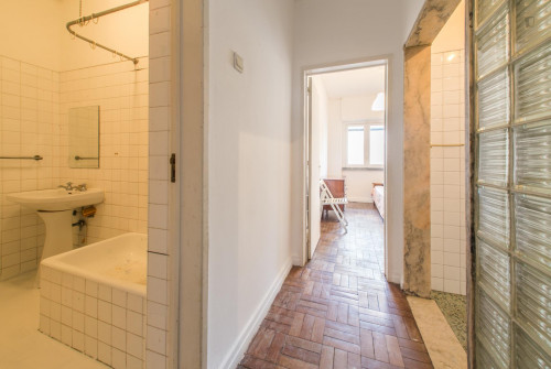 Pleasant single bedroom close to typical Jardim da Estrela - Gallery - 12