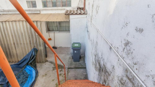Single bedroom in 5-bedroom house with a terrace in Pedrouços - Gallery - 16