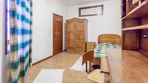 Single bedroom in 5-bedroom house with a terrace in Pedrouços - Gallery - 29