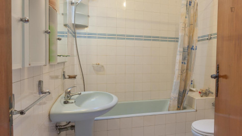 Single bedroom in 5-bedroom house with a terrace in Pedrouços - Gallery - 19