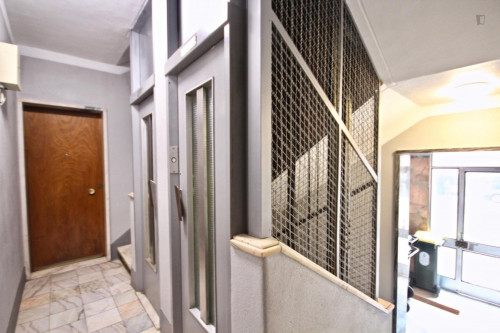 Spacious 2-Bedroom Apartment in Campolide - Gallery - 4
