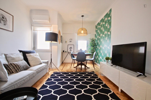 Spacious 2-Bedroom Apartment in Campolide - Gallery - 20