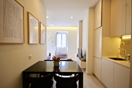 Stylish 2-bedroom flat in Alcântara