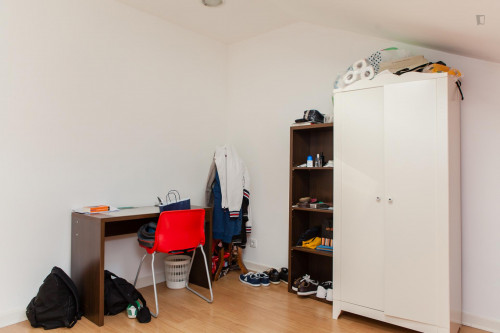 Single bedroom near Jardim Botânico da Universidade de Coimbra - Gallery - 21