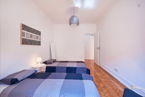 Twin bedroom near Entrecampos train station - Gallery - 18