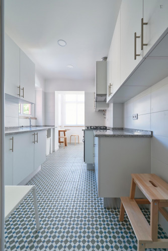 Twin bedroom near Entrecampos train station - Gallery - 13