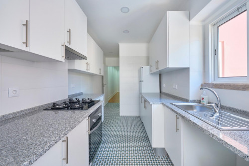 Twin bedroom near Entrecampos train station - Gallery - 15