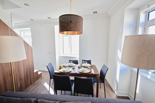 Gorgeous apartment in Santa Apolónia - Gallery - 13