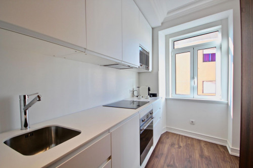 Gorgeous apartment in Santa Apolónia - Gallery - 11