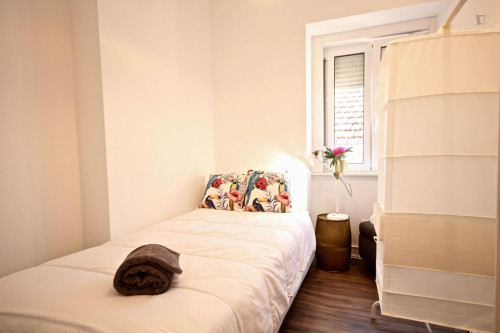 Gorgeous apartment in Santa Apolónia - Gallery - 5