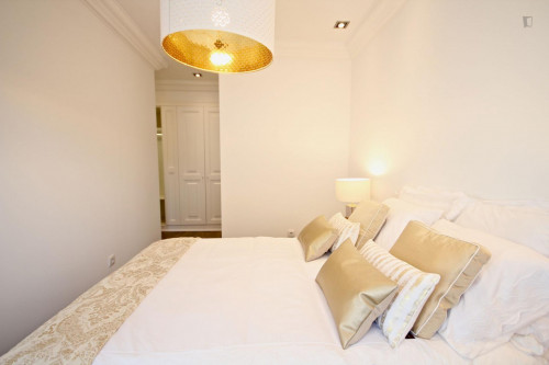 Gorgeous apartment in Santa Apolónia - Gallery - 7