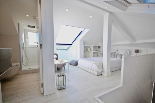 Gorgeous apartment in Santa Apolónia - Gallery - 20
